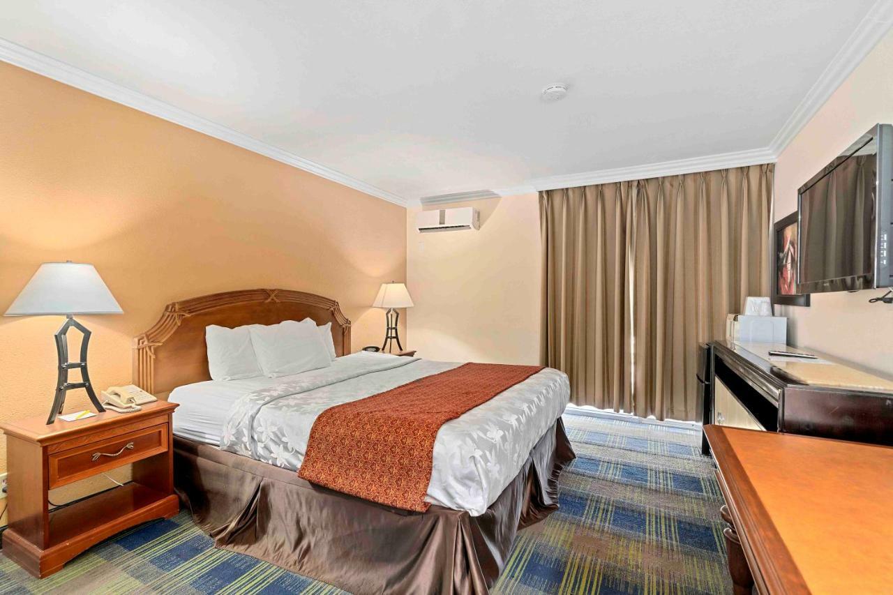 The Lemon Tree Hotel Anaheim Exterior foto